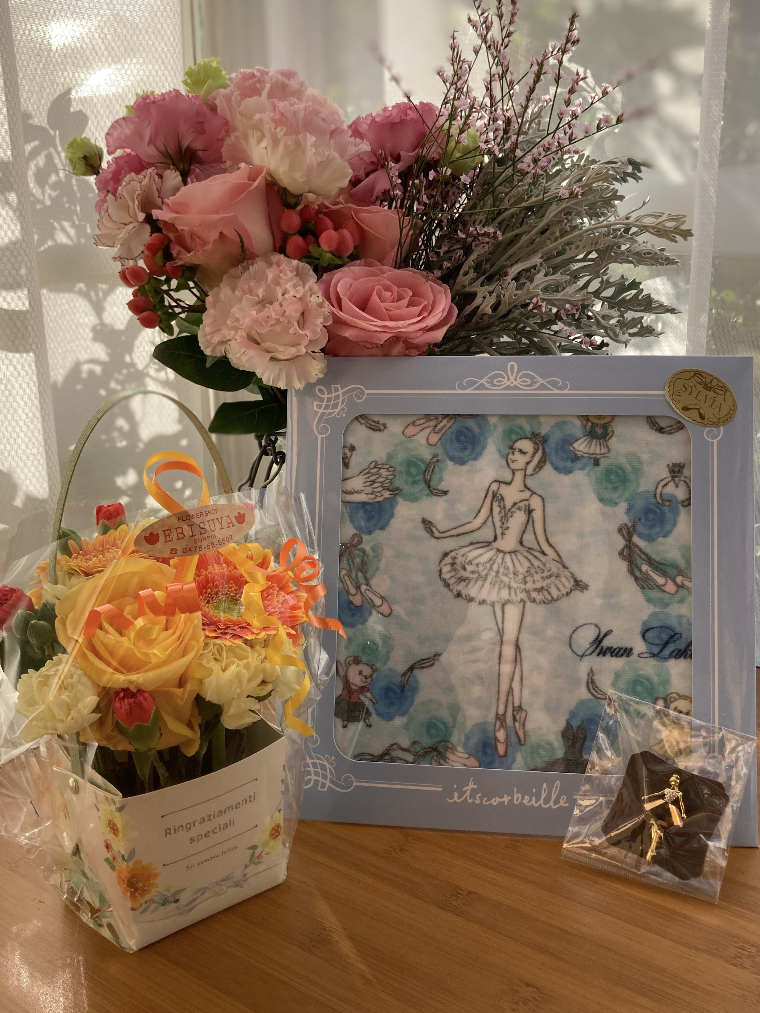 �f�G�ȃv���[���g